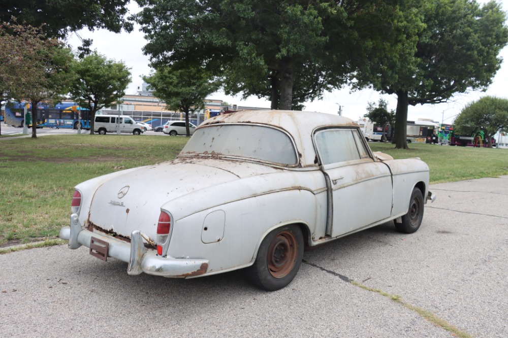 1958 Mercedes-Benz 220S
