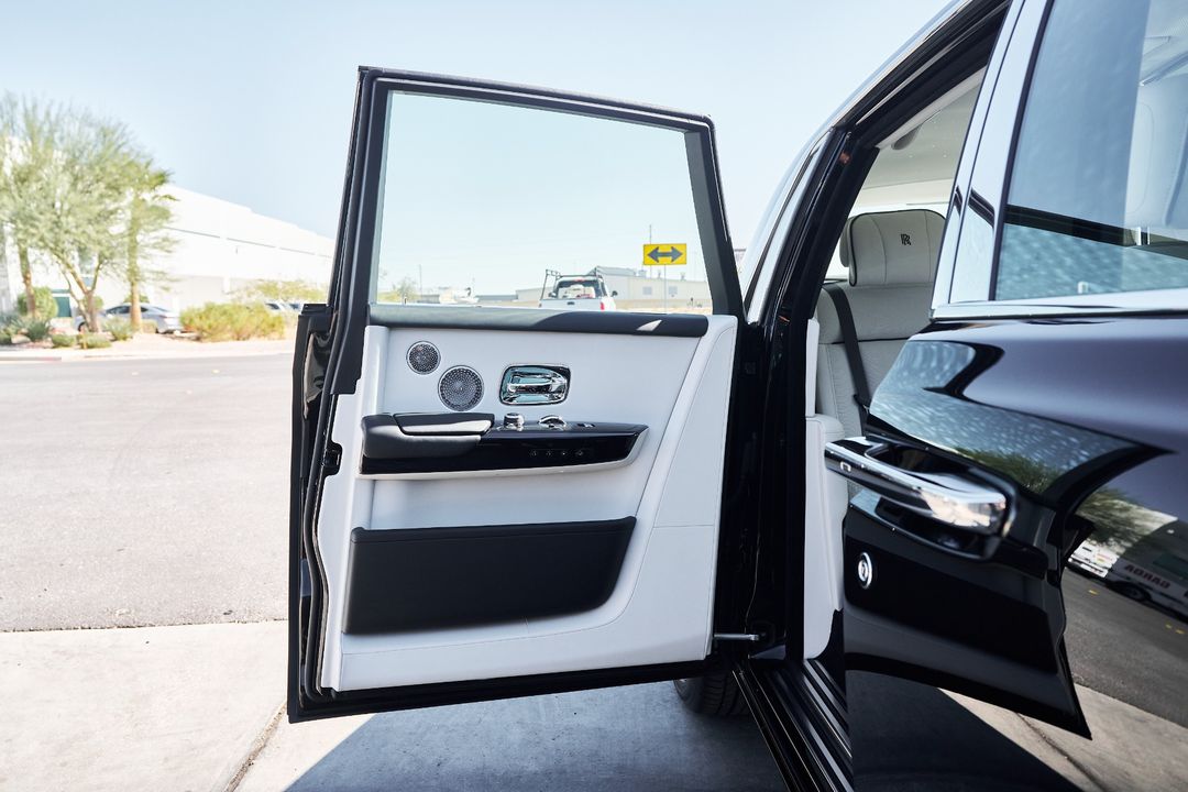 2025 Rolls-Royce Phantom