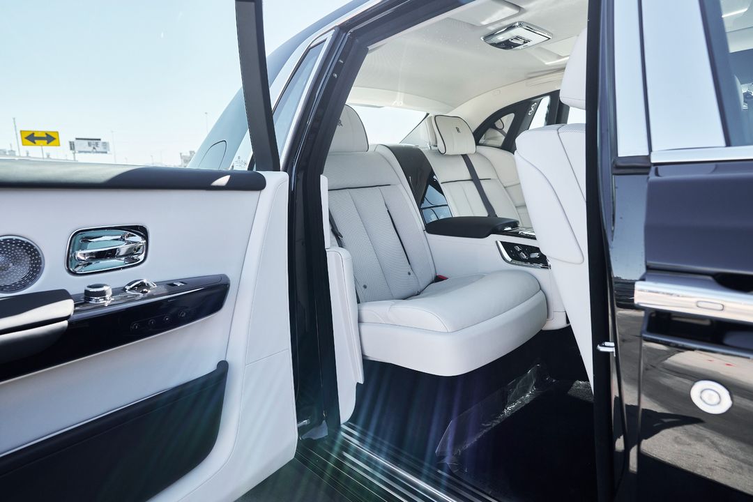 2025 Rolls-Royce Phantom