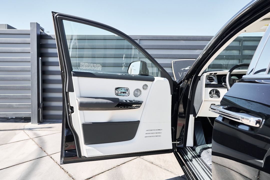 2025 Rolls-Royce Phantom