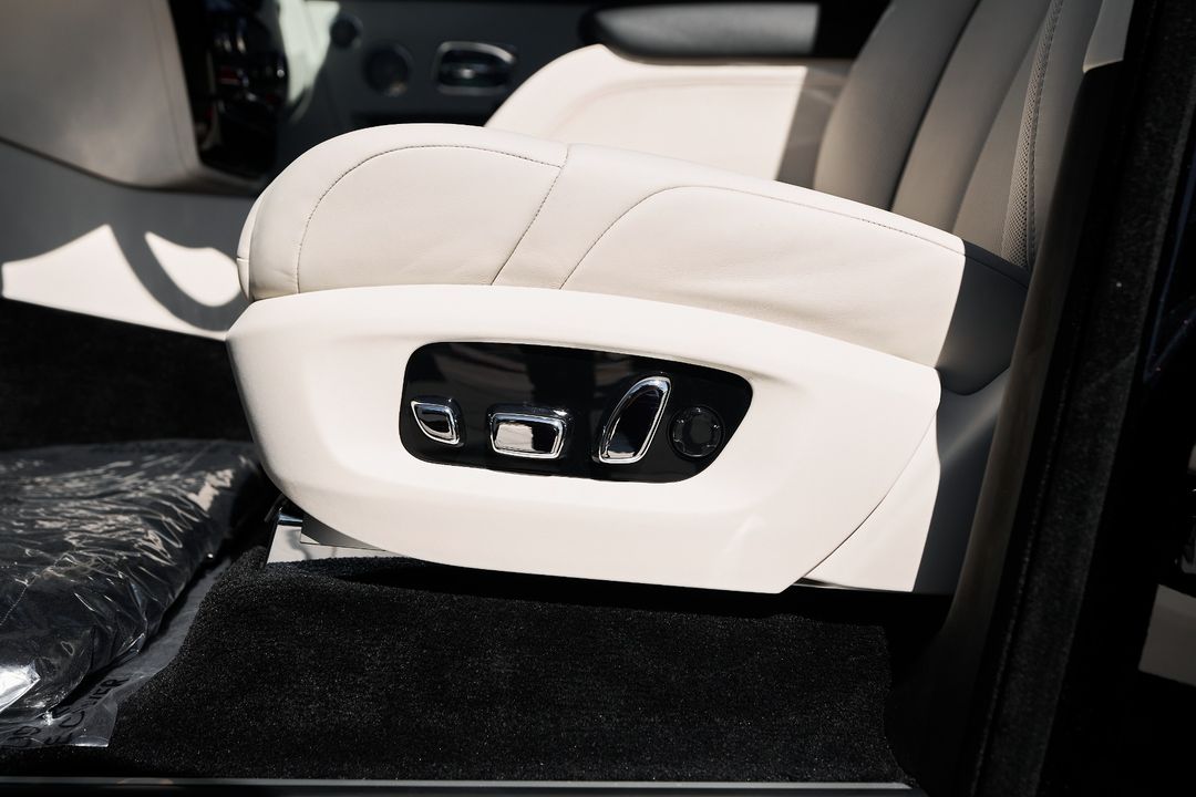 2025 Rolls-Royce Phantom