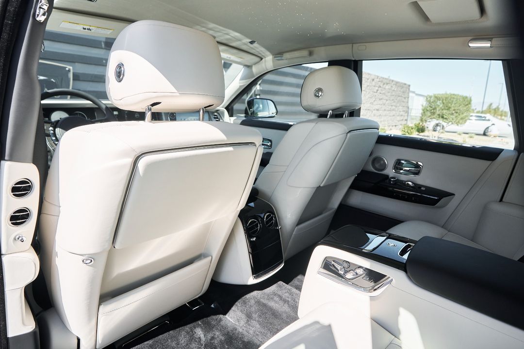 2025 Rolls-Royce Phantom