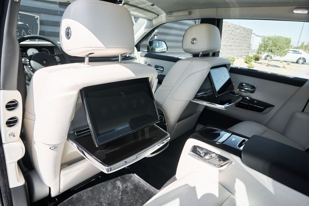 2025 Rolls-Royce Phantom