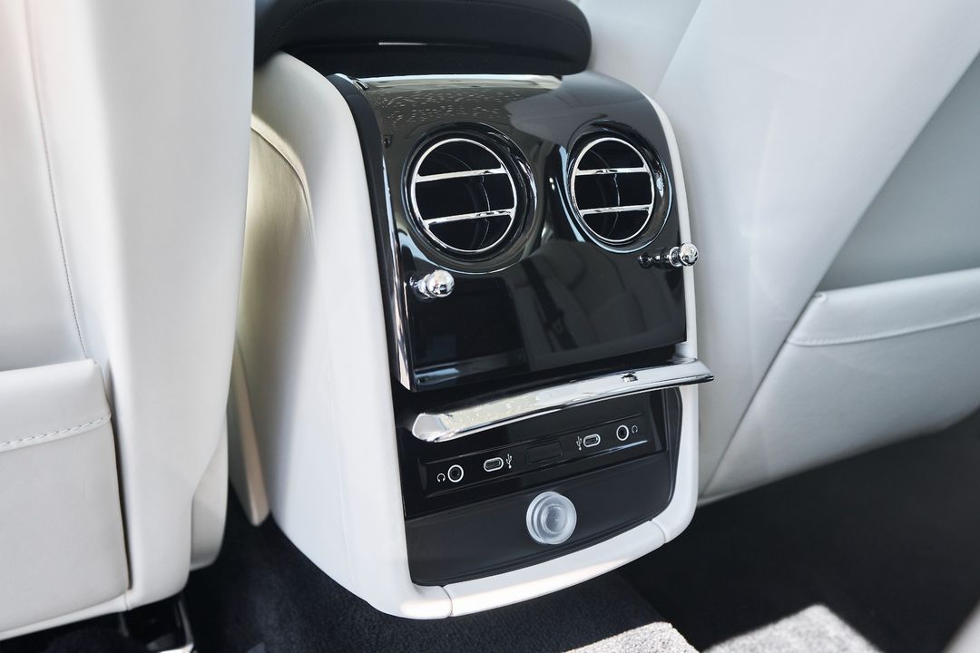 2025 Rolls-Royce Phantom