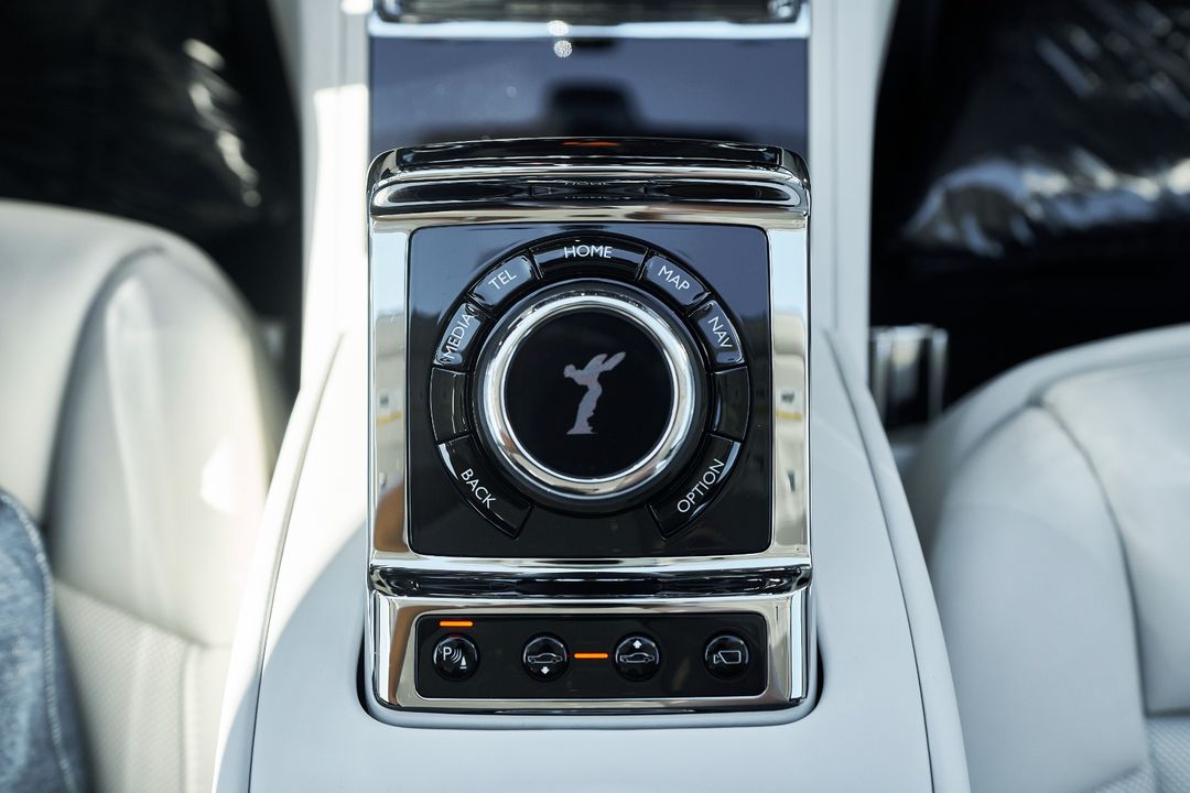2025 Rolls-Royce Phantom