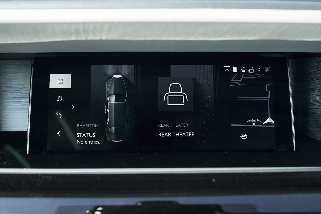 2025 Rolls-Royce Phantom