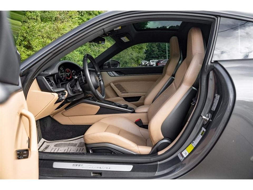 2021 Porsche 911
