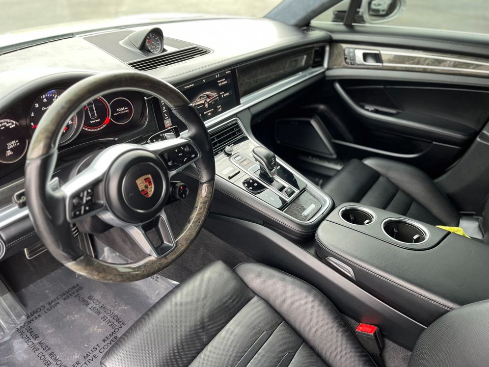 2018 Porsche Panamera