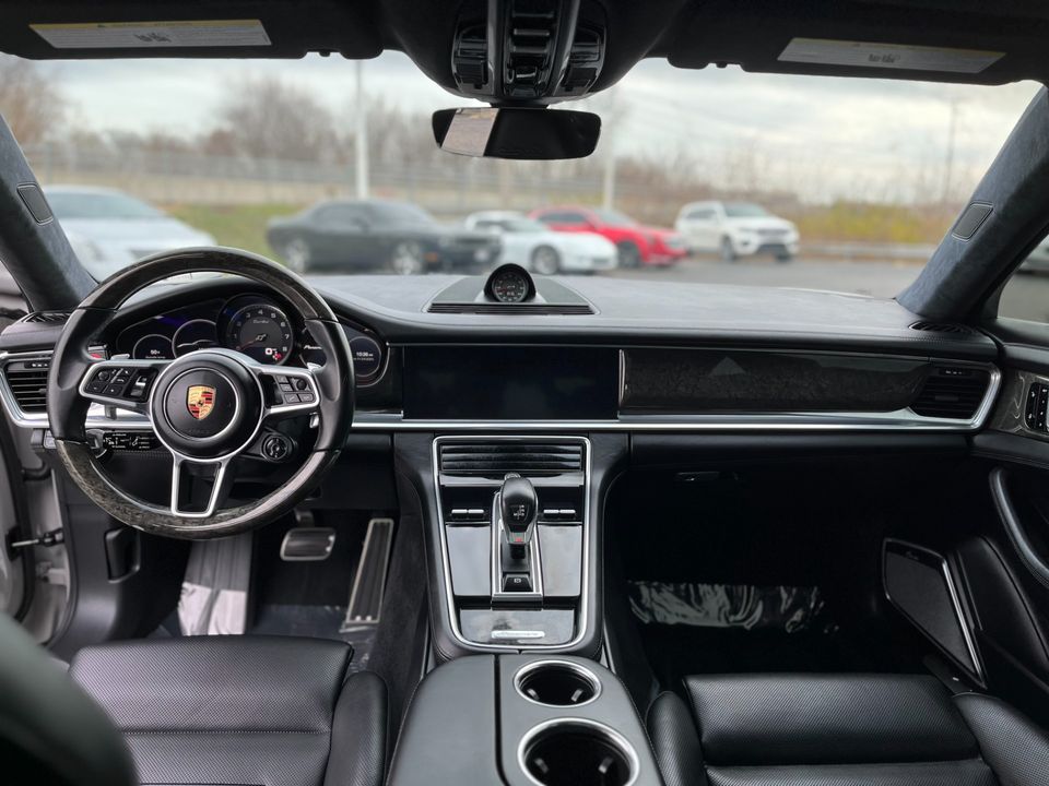 2018 Porsche Panamera