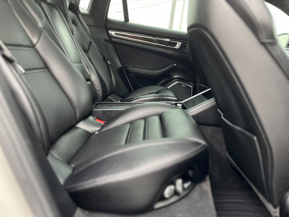 2018 Porsche Panamera