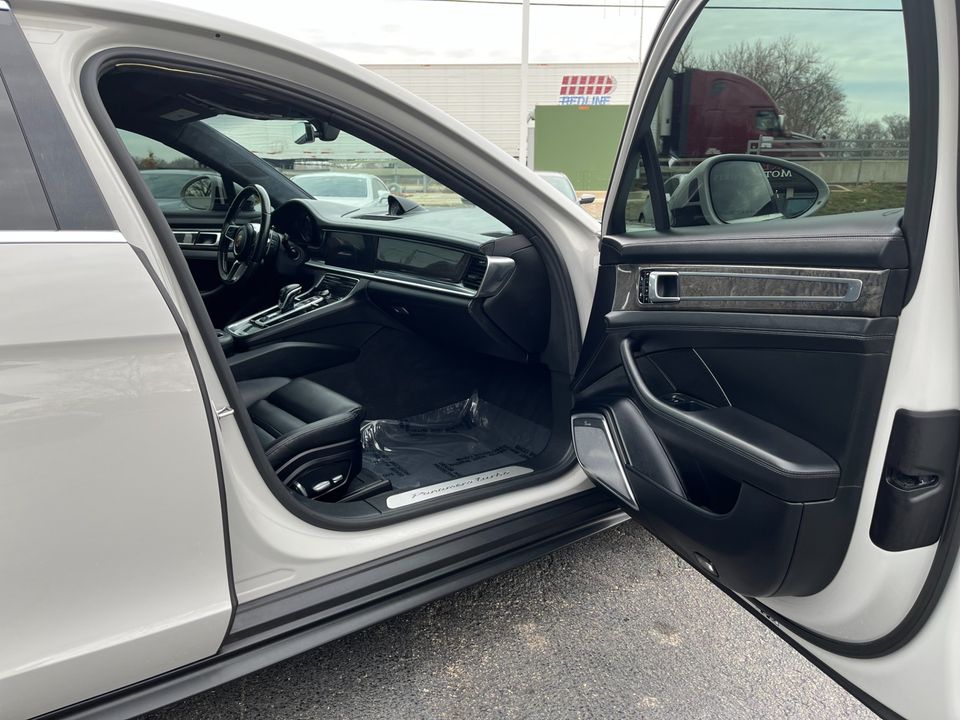 2018 Porsche Panamera