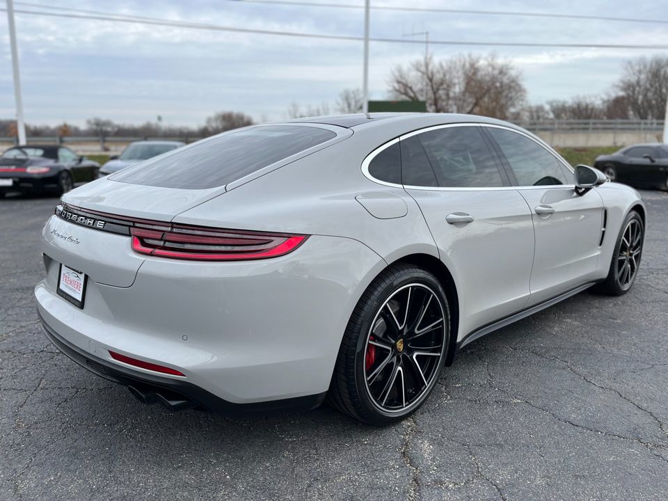 2018 Porsche Panamera