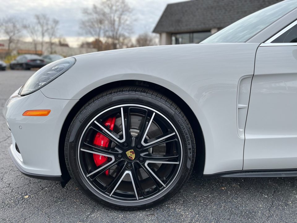2018 Porsche Panamera