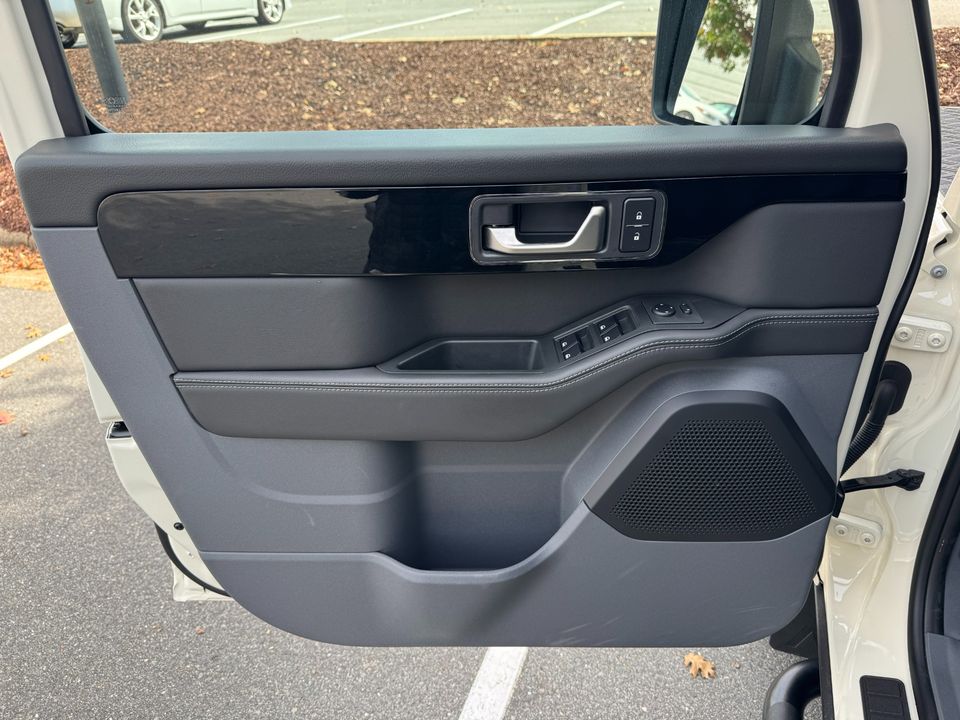 2024 INEOS Grenadier Station Wagon Fieldmaster Edition 4x4