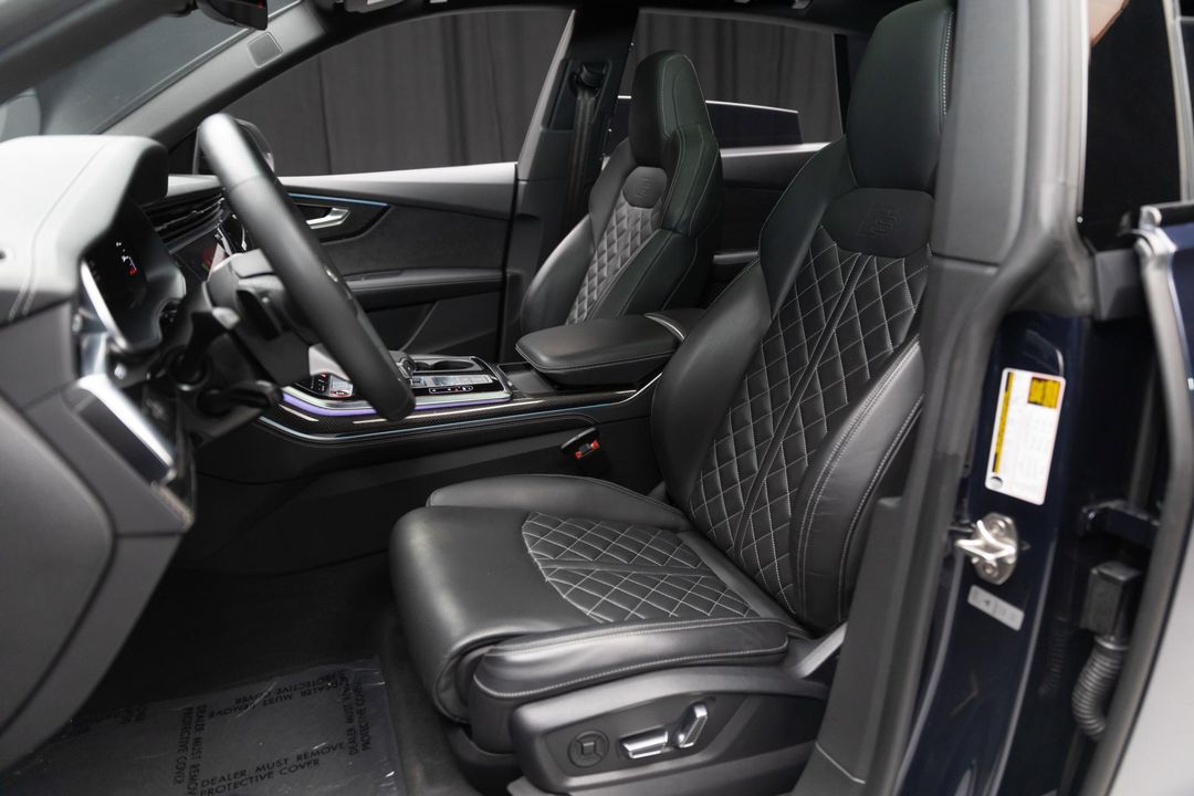2023 Audi SQ8