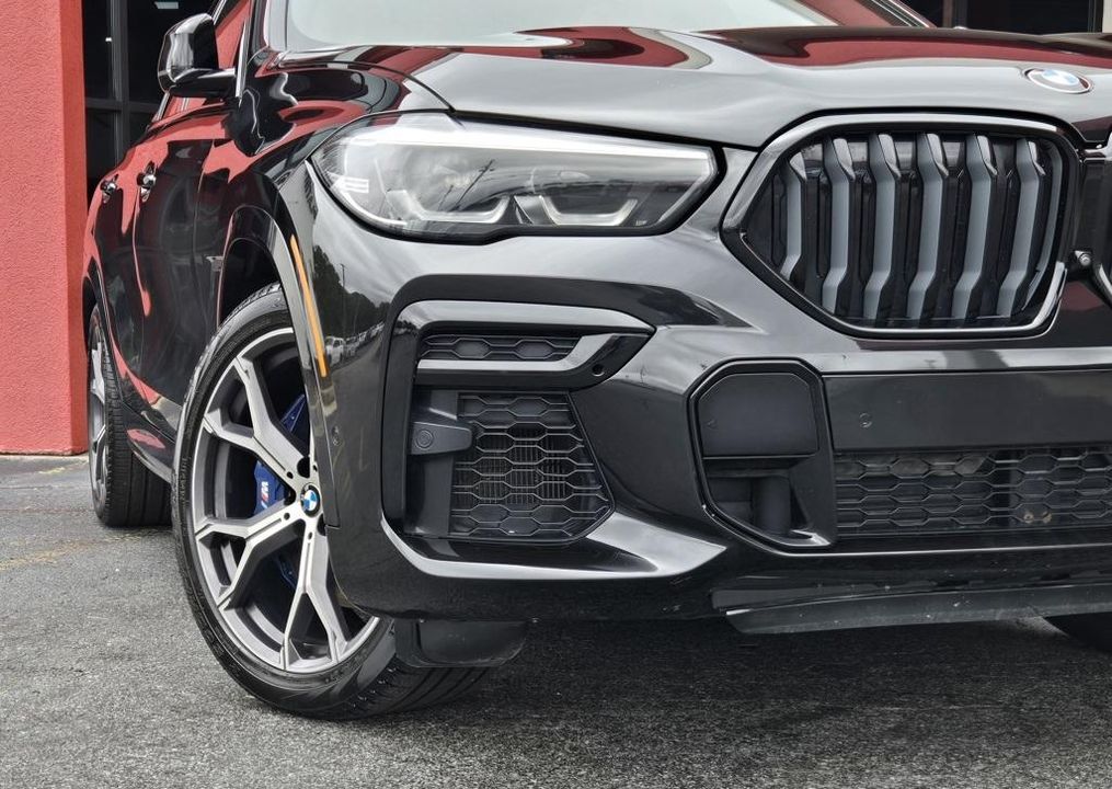 2022 BMW X6