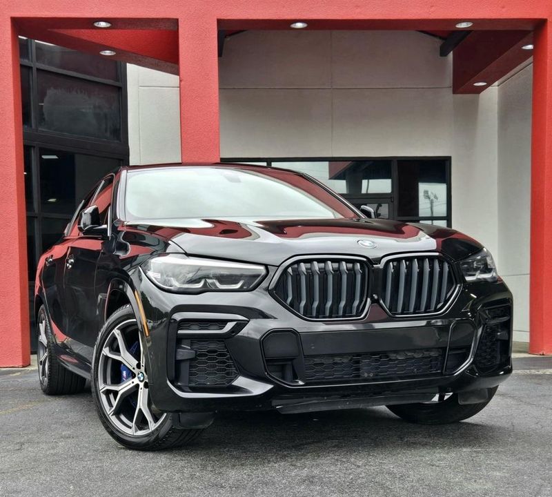 2022 BMW X6