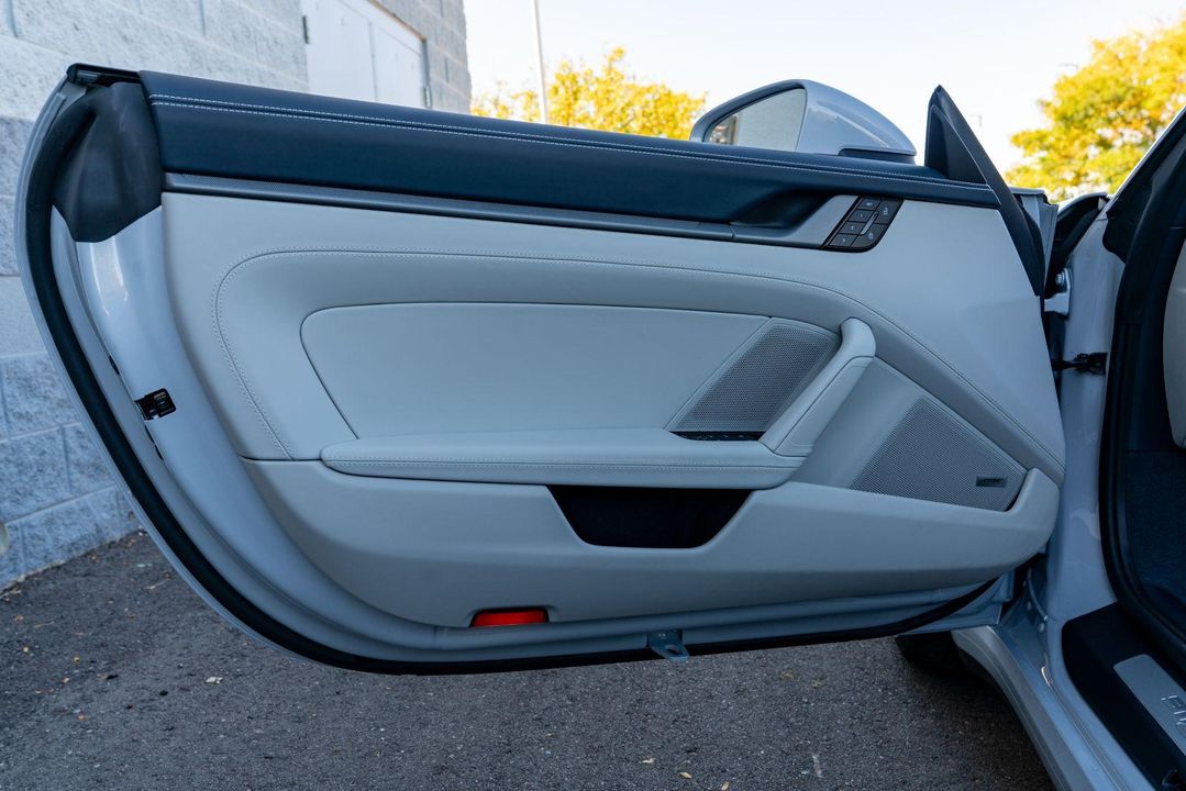 2025 Porsche 911
