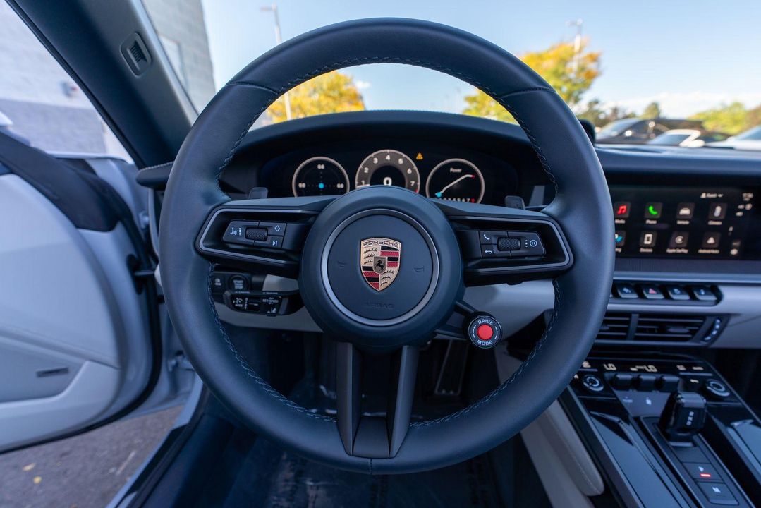 2025 Porsche 911