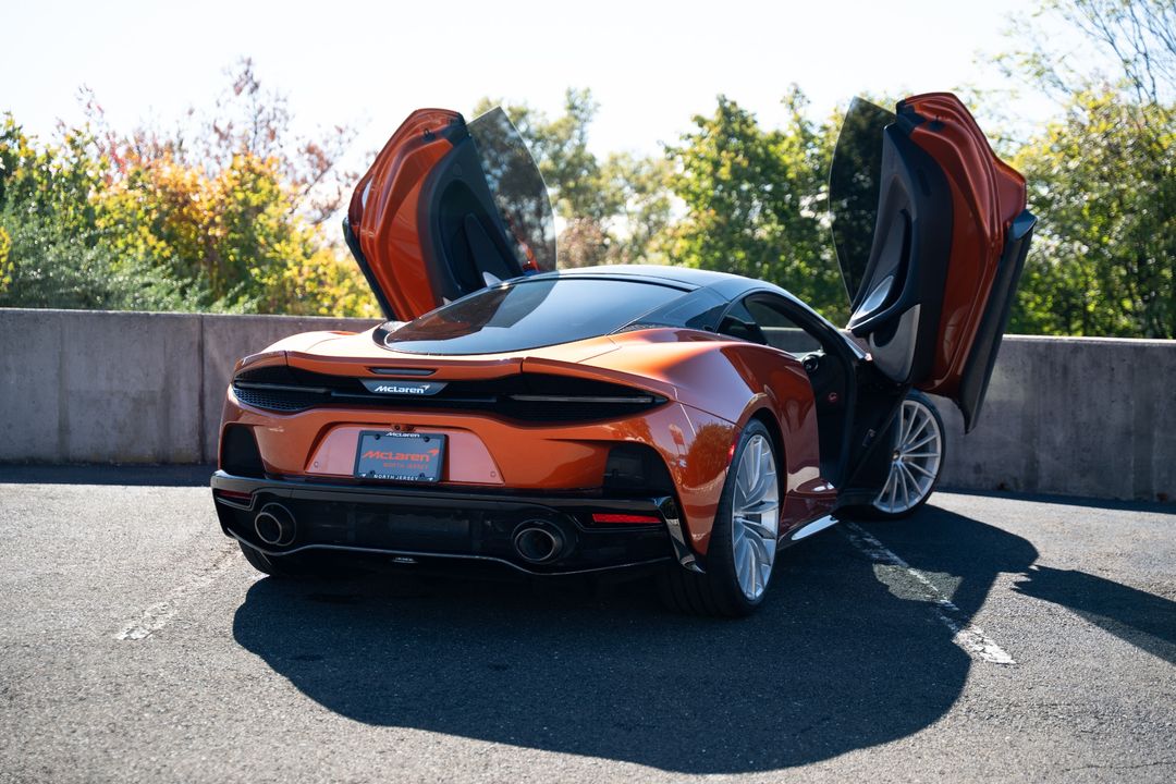 2021 McLaren GT
