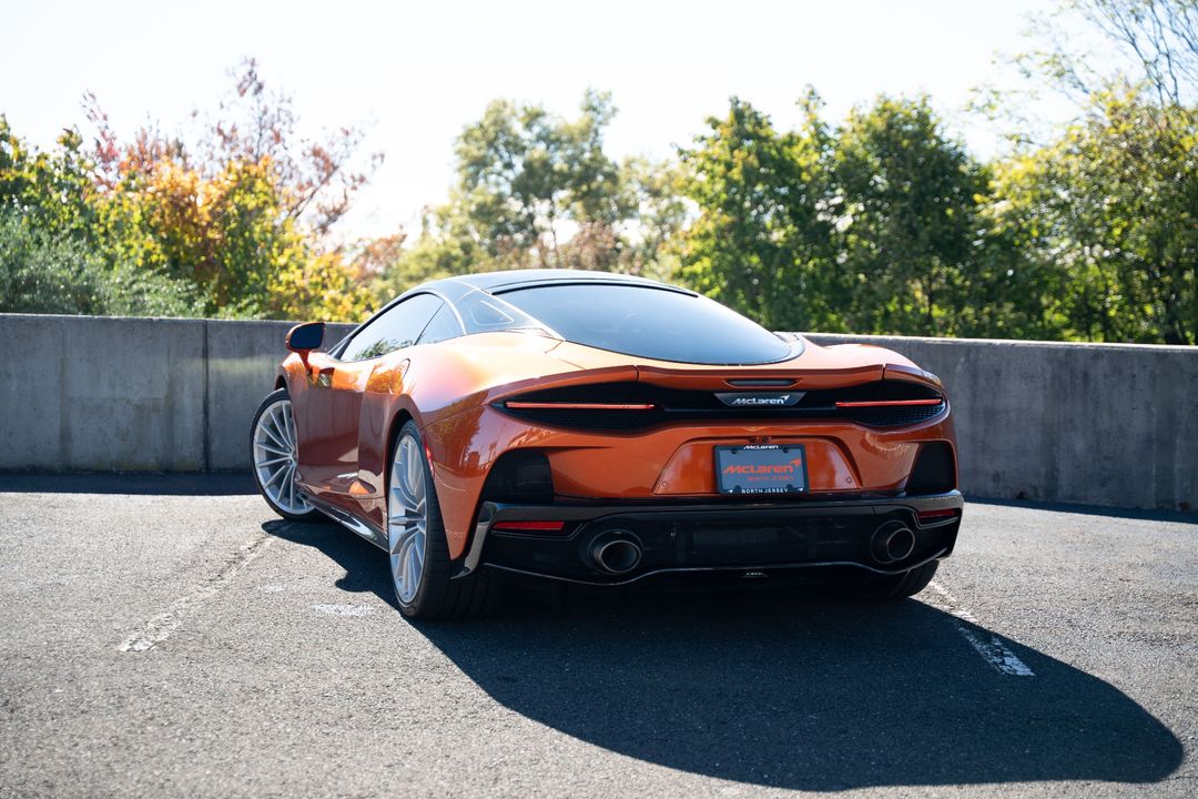 2021 McLaren GT