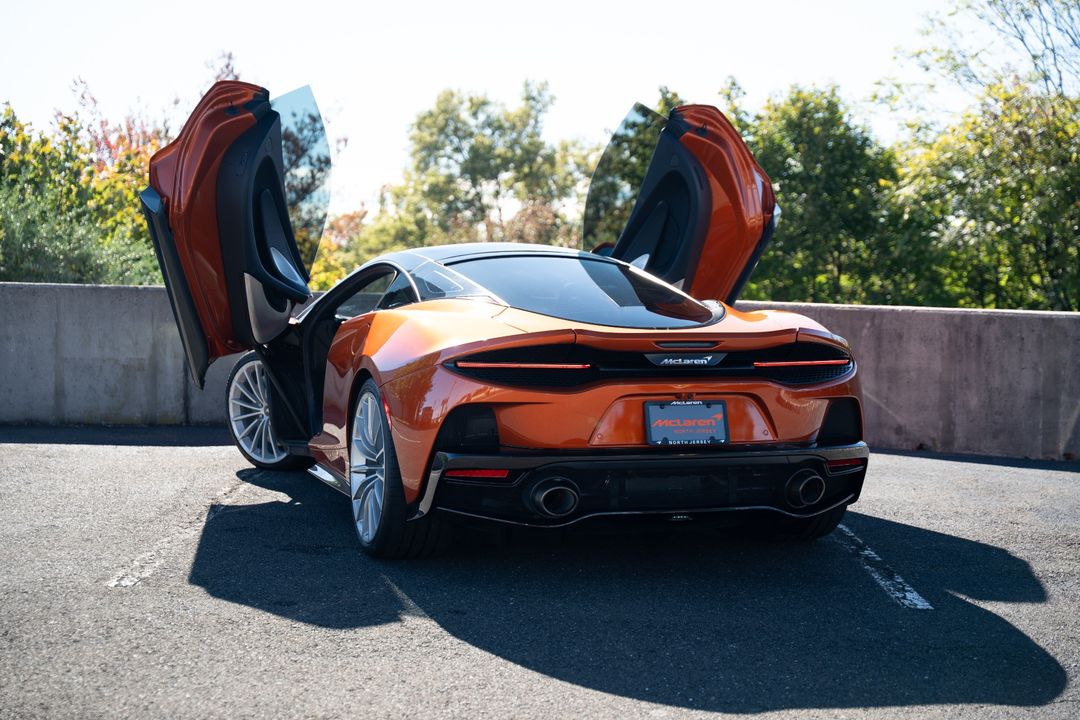 2021 McLaren GT