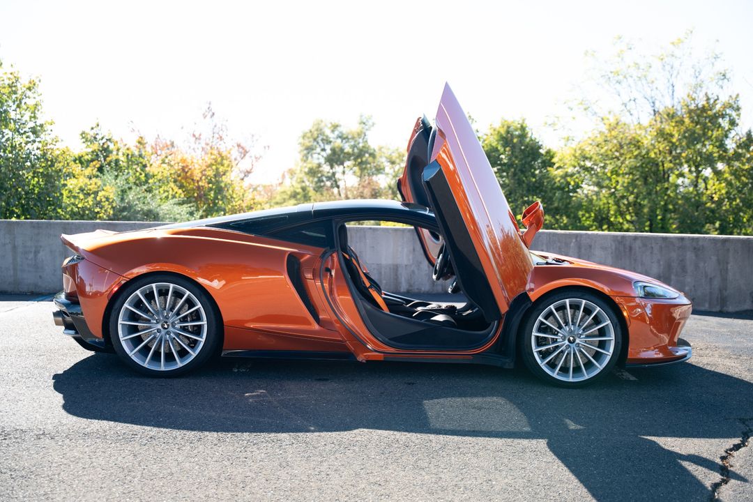 2021 McLaren GT