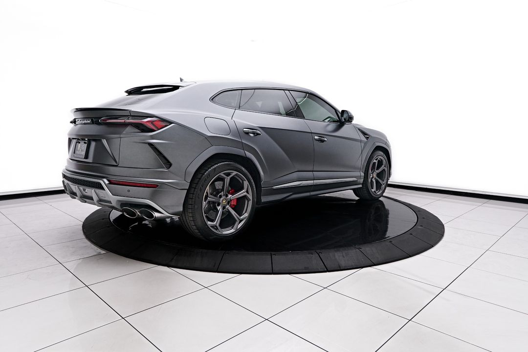 2020 Lamborghini Urus