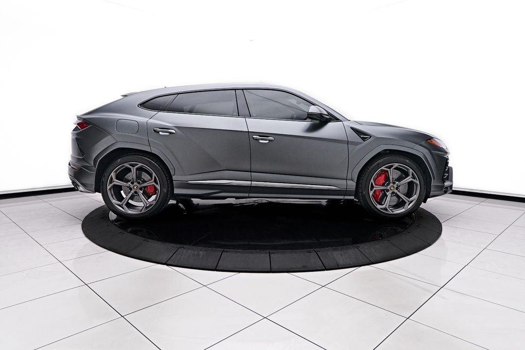2020 Lamborghini Urus