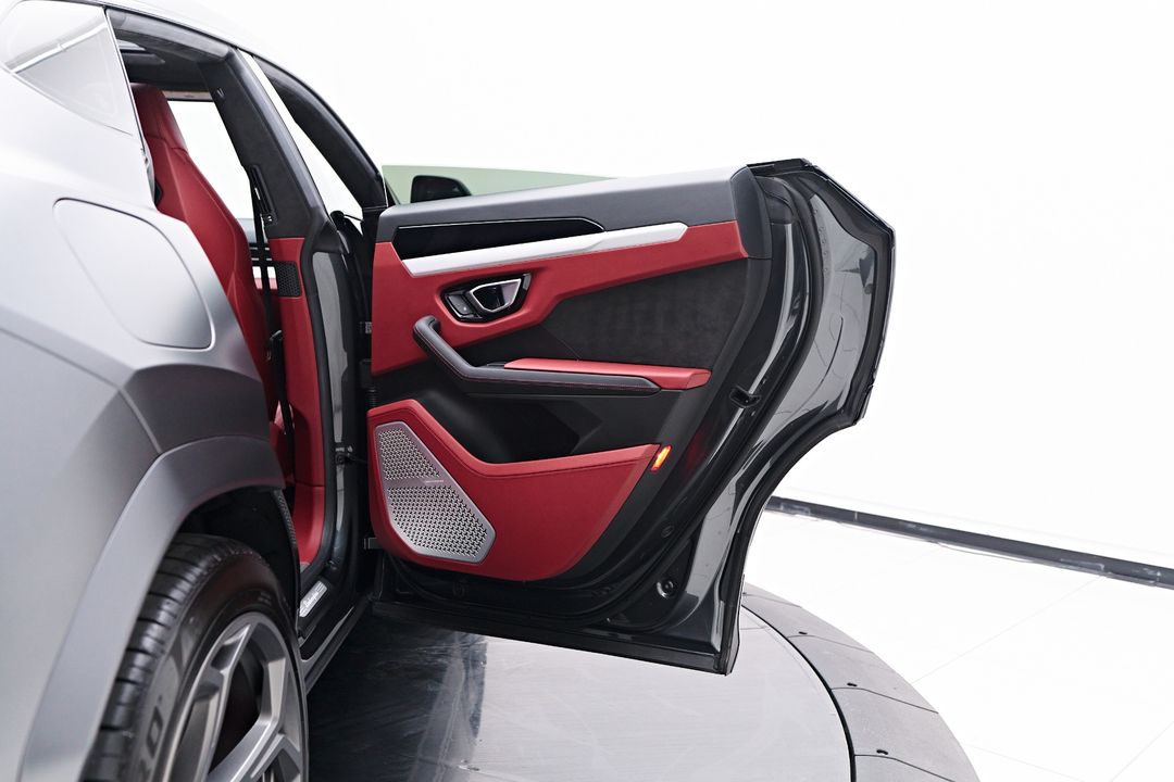 2020 Lamborghini Urus