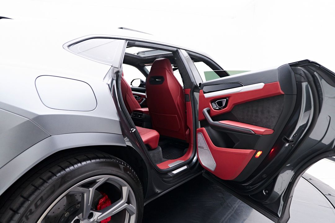 2020 Lamborghini Urus