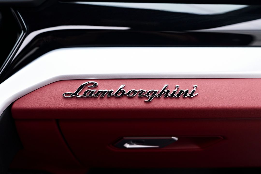 2020 Lamborghini Urus