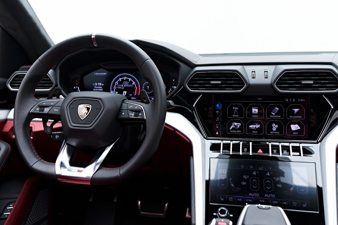2020 Lamborghini Urus