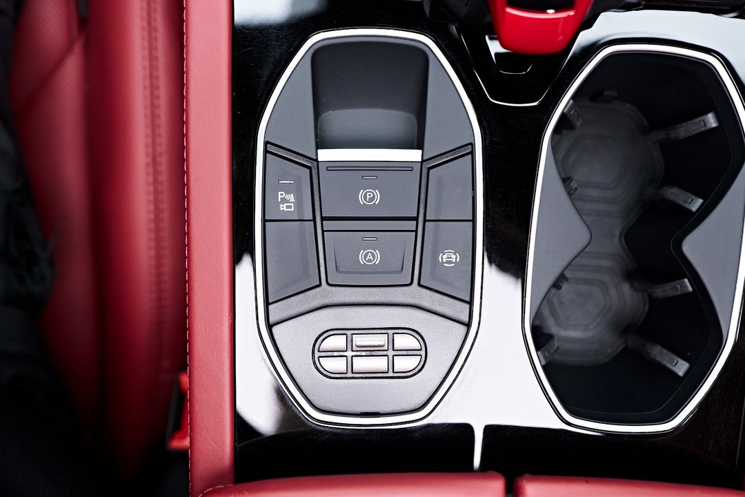 2020 Lamborghini Urus