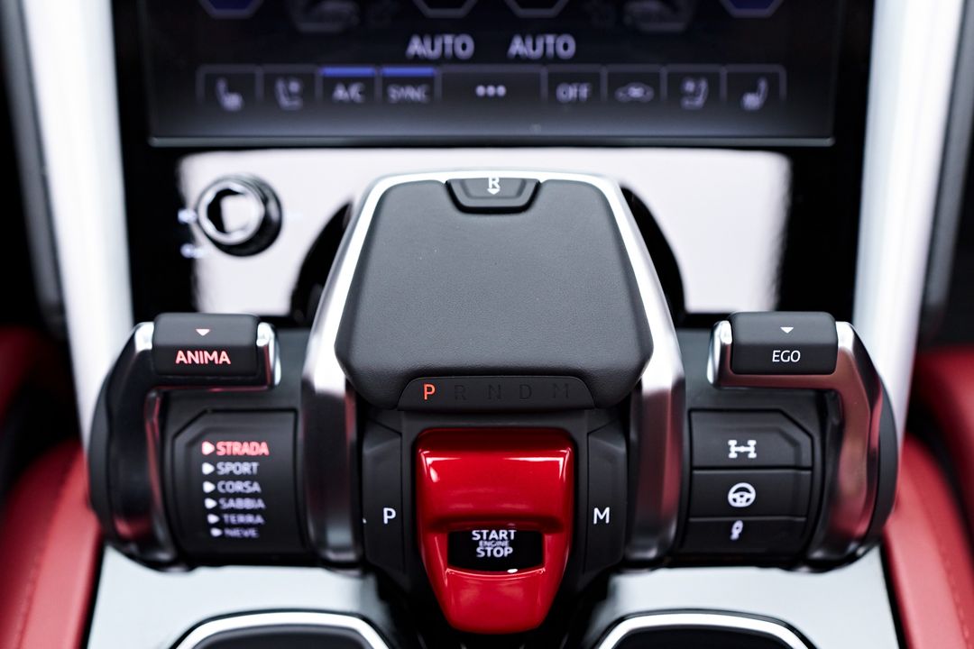 2020 Lamborghini Urus
