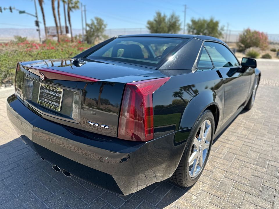 2005 Cadillac XLR