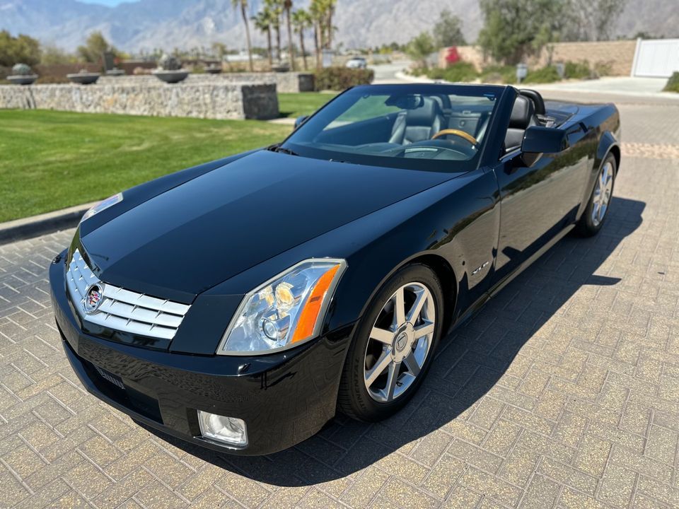 2005 Cadillac XLR