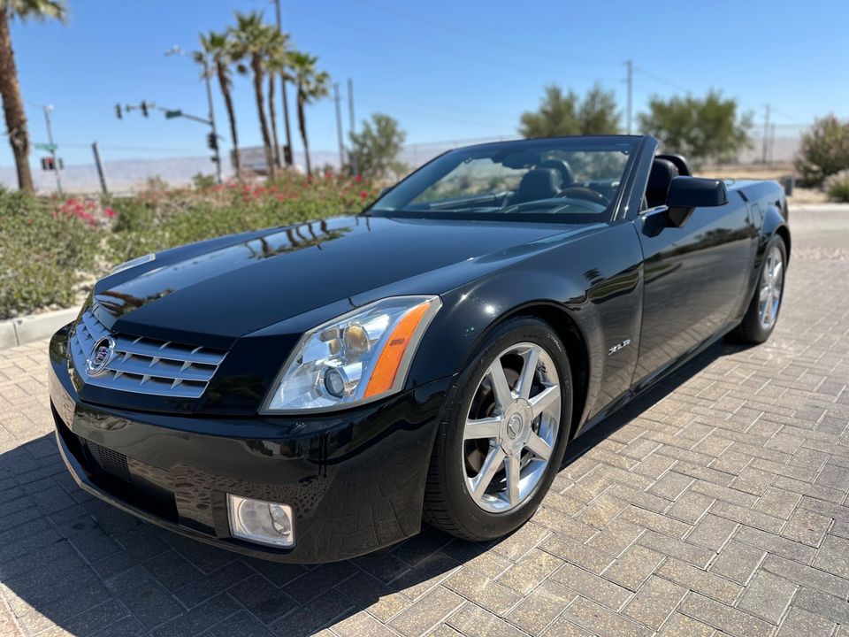 2005 Cadillac XLR