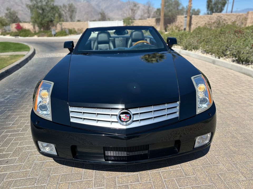2005 Cadillac XLR