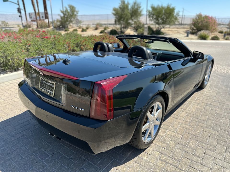 2005 Cadillac XLR