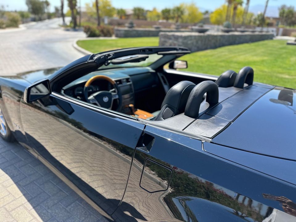 2005 Cadillac XLR