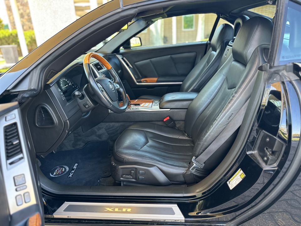 2005 Cadillac XLR