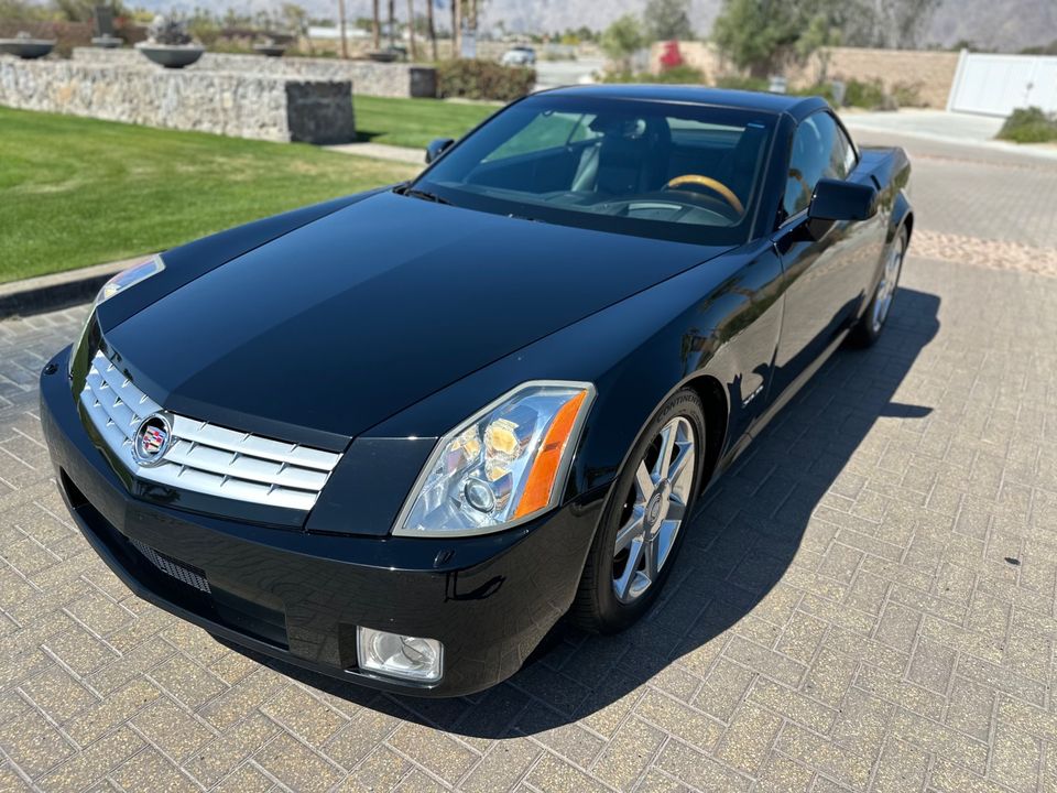 2005 Cadillac XLR