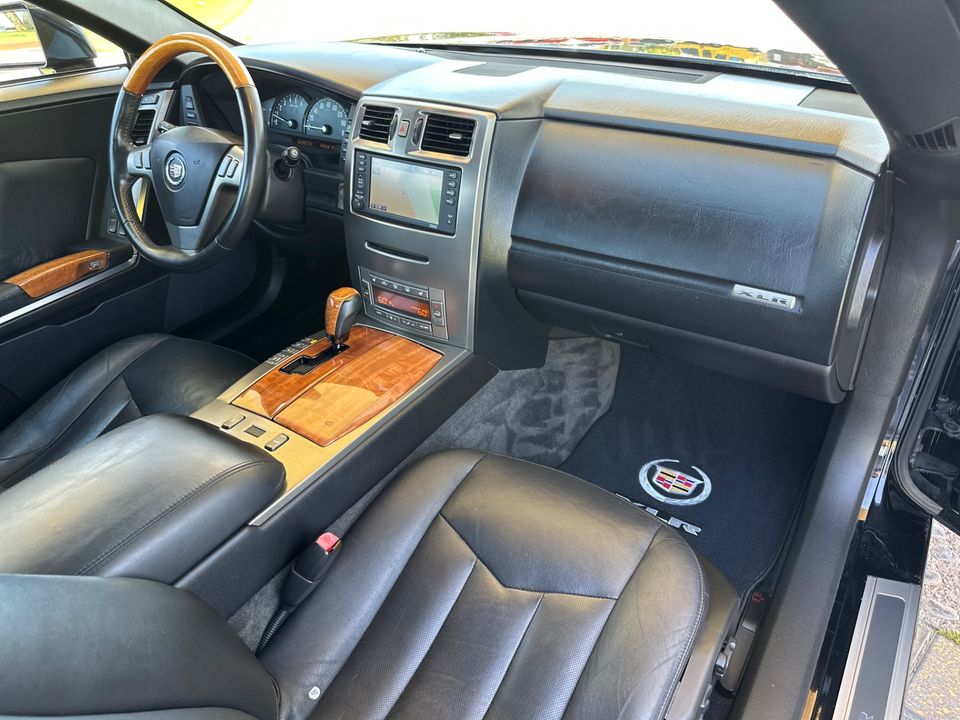 2005 Cadillac XLR