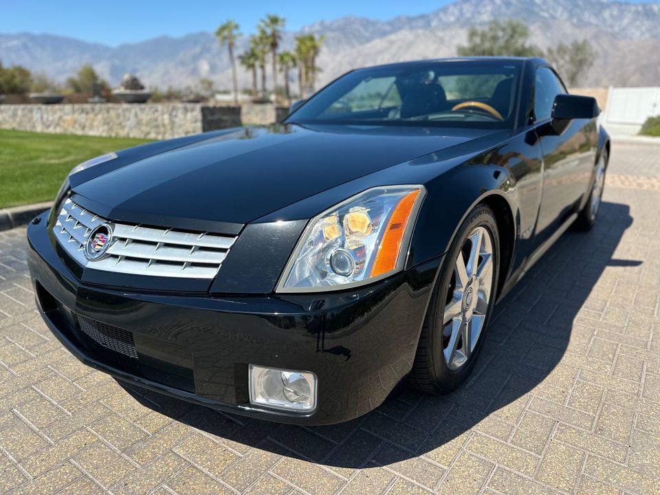 2005 Cadillac XLR
