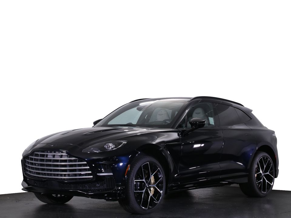 2025 Aston Martin DBX