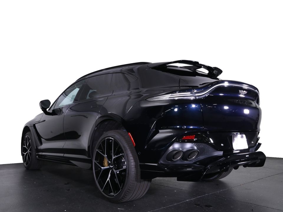 2025 Aston Martin DBX