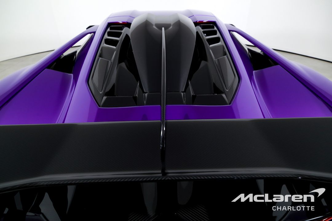 2024 Lamborghini Revuelto