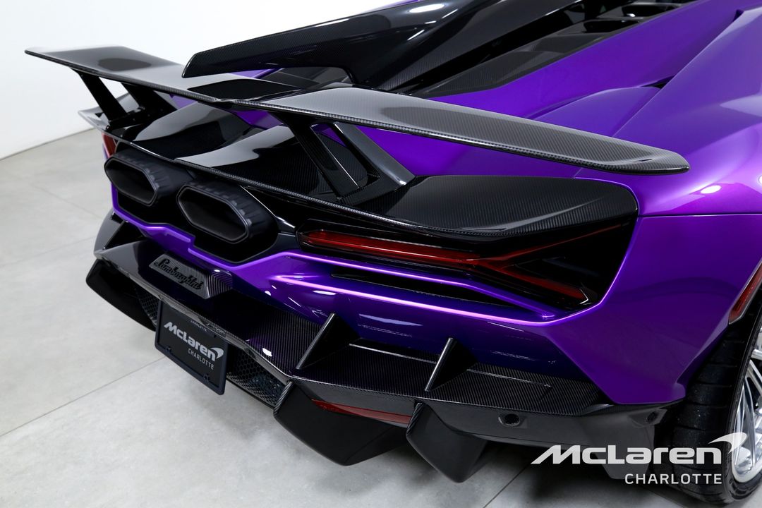 2024 Lamborghini Revuelto