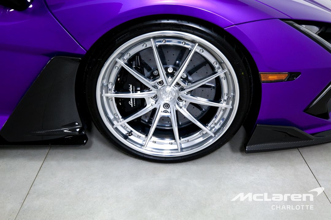 2024 Lamborghini Revuelto